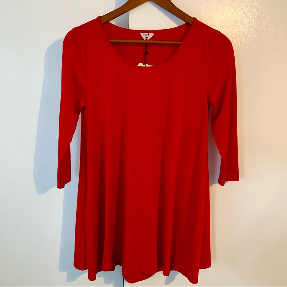 She's Scoop Neck Top NWT Sz S